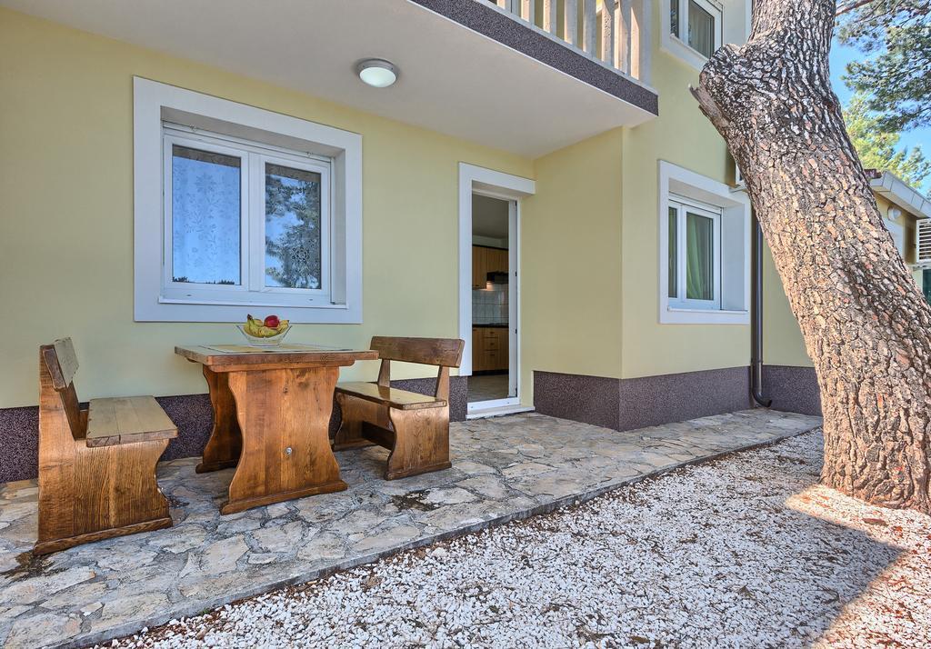 Apartments & Bungalows Ivanovic Kastela Exterior photo